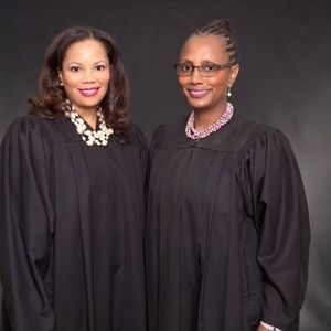 Meet your Posher, Adrienne